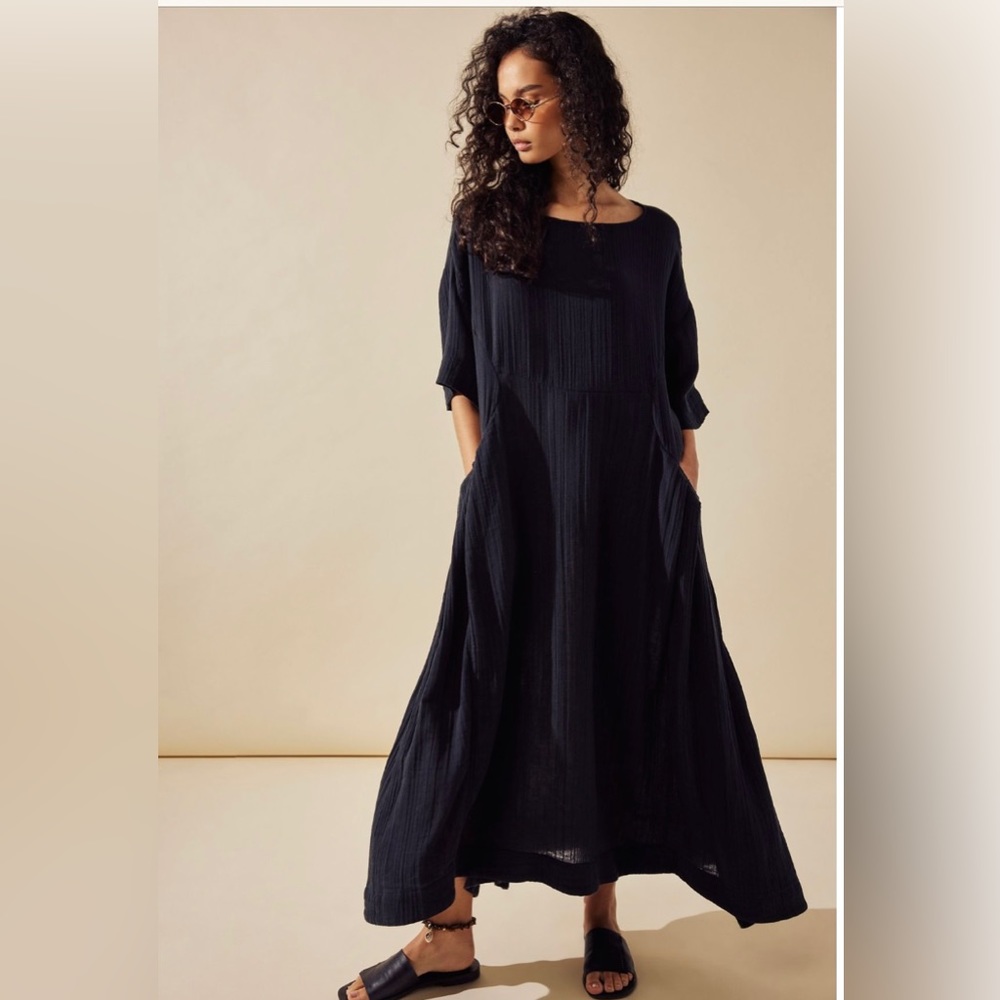 Free People Live Light Midi - Black - M Excellent condition. One wear and wash.